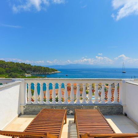 Апартаменты Vista Mare Faros Гайос Экстерьер фото